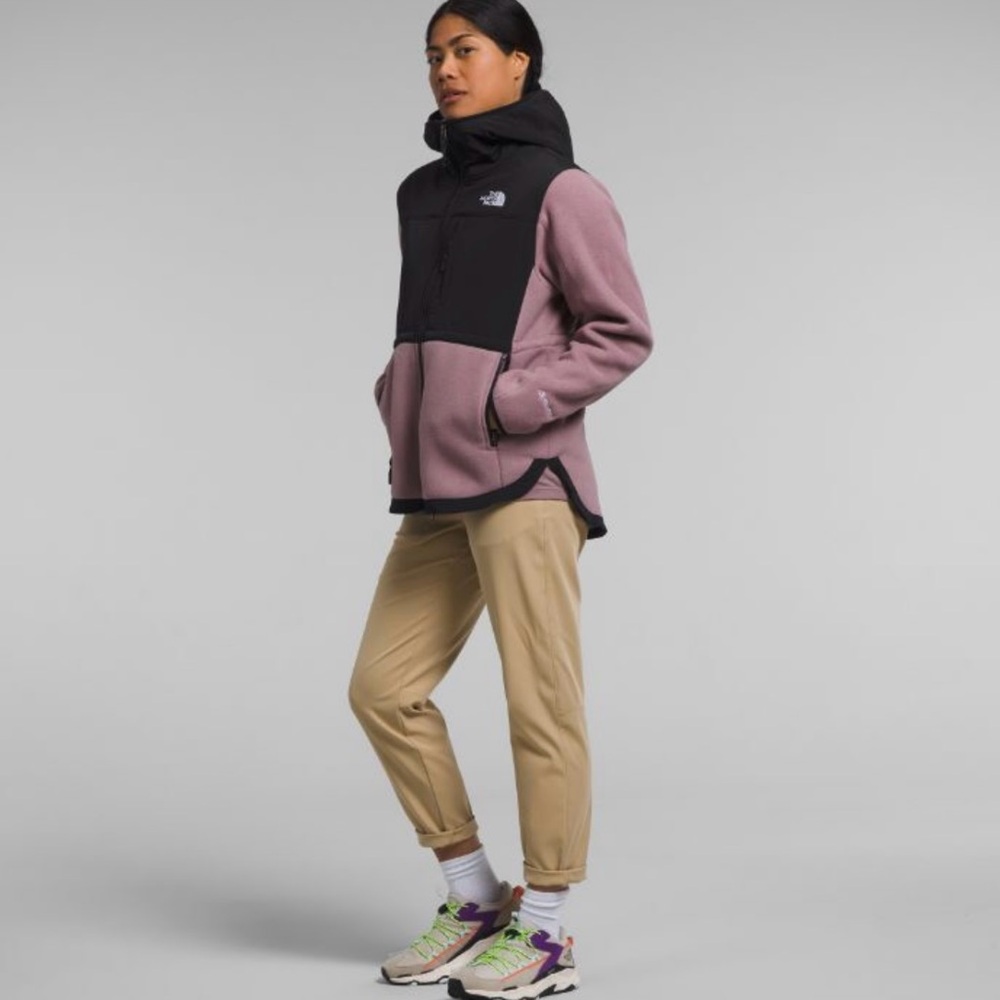 The North Face Denali Hoodie Jacket - Black & Mauve
